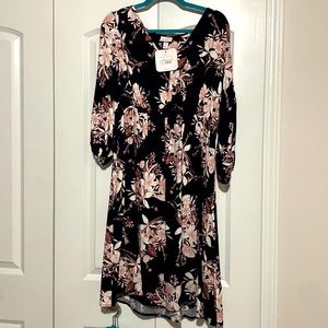 Navy floral 3/4 sleeve maternity dress